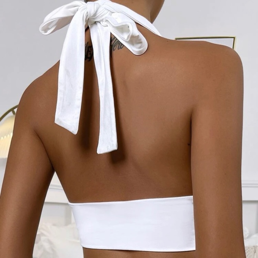 SHEIN white halter top ๐โ๐ฉ - Picture 2 of 7